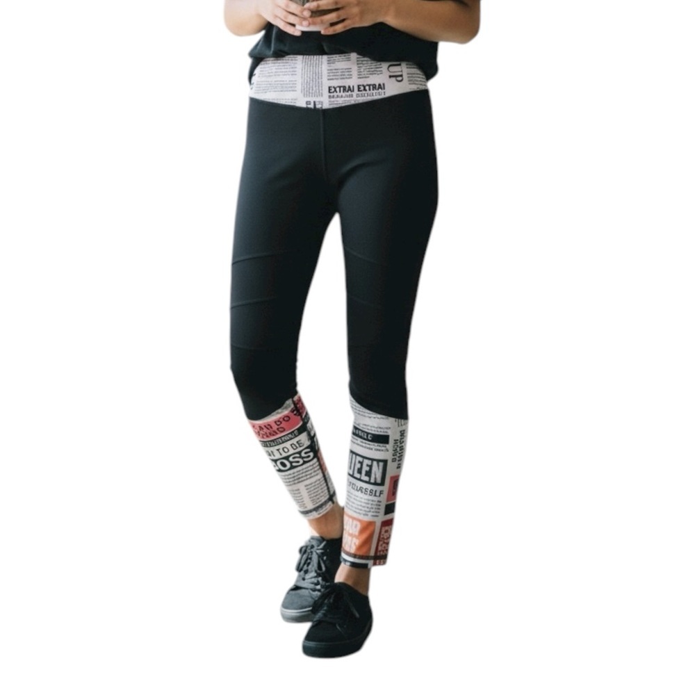 LA + IMAGE Newspaper Print Leggings, Women’s, Black, Size‎ Large